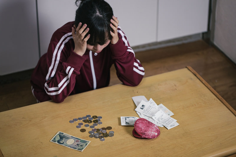 金欠のイメージ画像